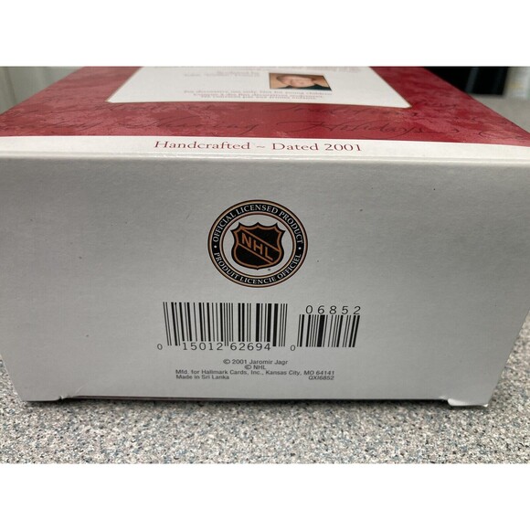 Hockey  2001 Hallmark Keepsake Ornament JAROMIR JAGR Pittsburgh Penguins Hockey - Picture 5 of 16